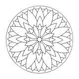Mandala gratuito de una flor perfectamente simétrica (Flores y vegetación)